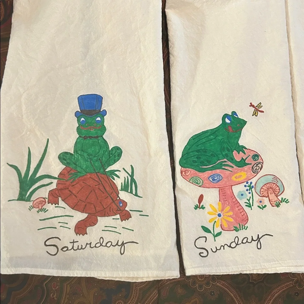 Vintage frog kitchen towels